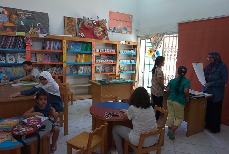 مكتبة أطفال أكتوبر العامة